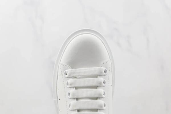 Alexander McQueen Oversized White - Image 3