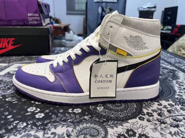 Nike Air Jordan 1 "Court Purple" - Image 4