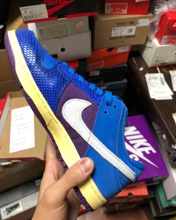Undefeated x Nike Dunk Low SP "5 On It" - Image 4