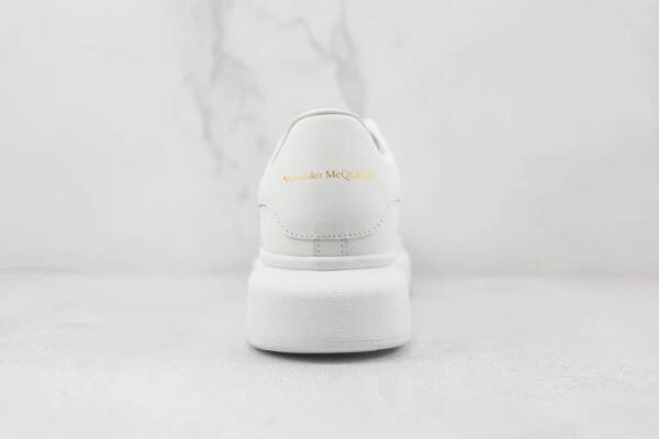 Alexander McQueen Oversized White - Image 4