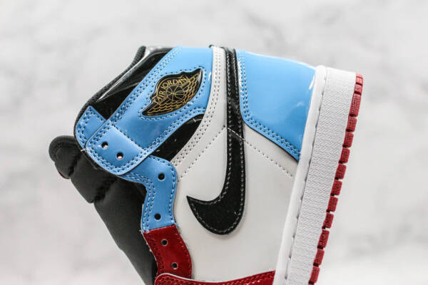 Jordan 1 Retro High Fearless UNC Chicago - Image 3