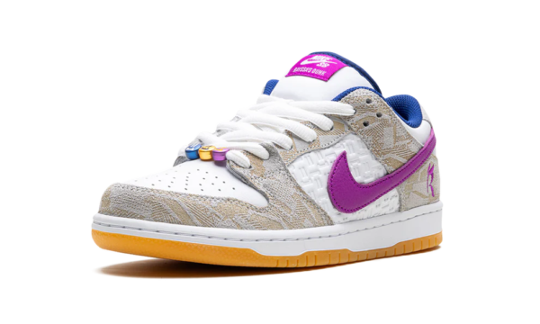 Nike SB Dunk Low Rayssa Leal - Image 4