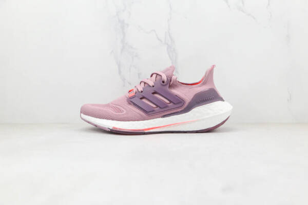 Adidas UltraBoost 22 Magic Mauve - Image 2