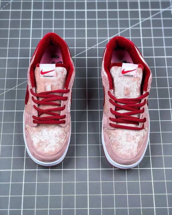 Strangelove x Nike SB Dunk Low Pro QS - Image 2