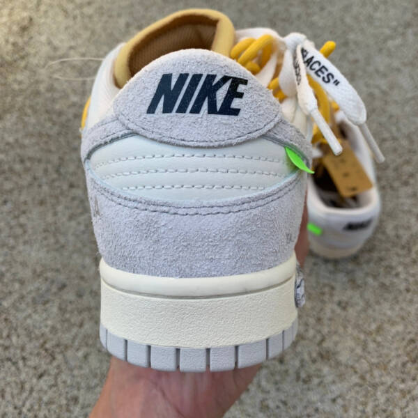 Off-White x Dunk Low light gray - Image 2