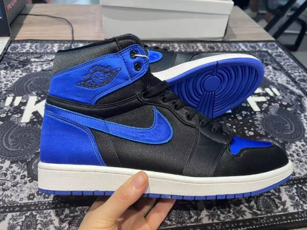 Nike Air Jordan 1 Retro Satin Royal - Image 6