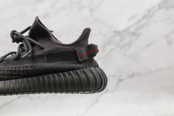 Adidas Yeezy Boost 350 V2 Static Black REFLETIVO - Image 5