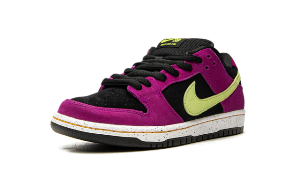 Nike SB Dunk Low ACG Terra Red Plum - Image 4