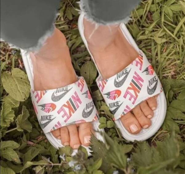 Chinelo Nike - Benassi JDI Print Floral - Image 3