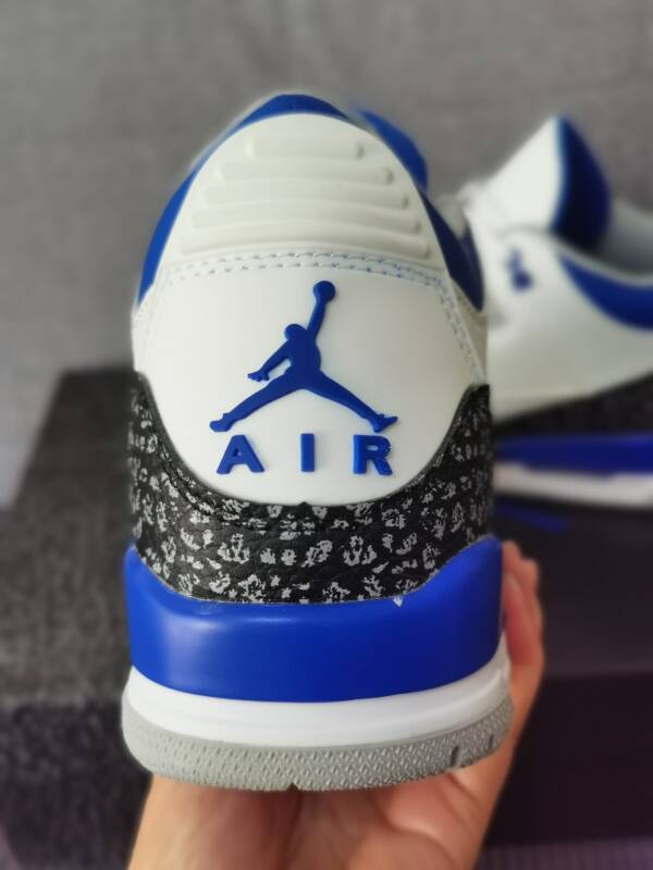 Air Jordan 3 Blue Snake (cópia) - Image 2