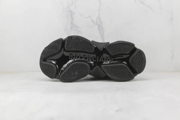 Balenciaga Triple S Black - Image 5