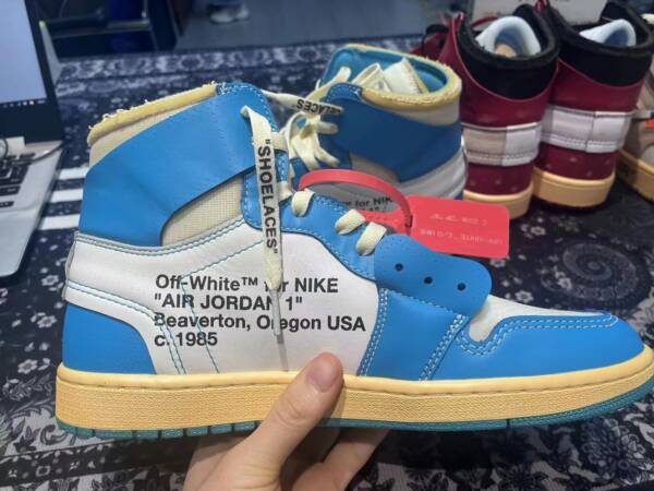 Off-White x Air Jordan 1 Retro High Blue - Image 6
