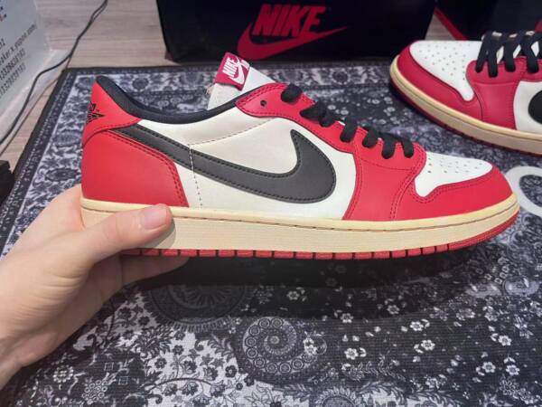Nike Air Jordan 1 Retro Low "Chicago" - Image 5