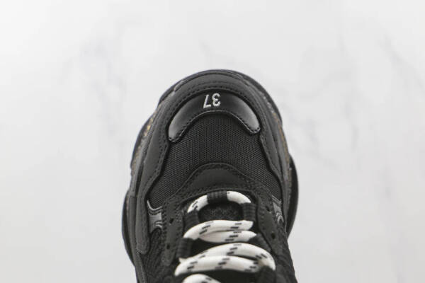 Balenciaga Triple S Black - Image 3