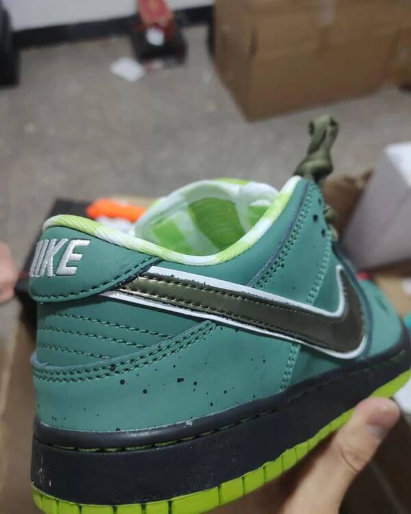 Concepts x Nike SB Dunk Low Green Lobster - Image 3