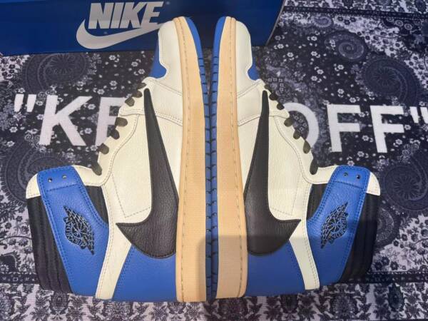 Travis Scott x Fragment x Air Jordan 1 High "Military Blue" - Image 5