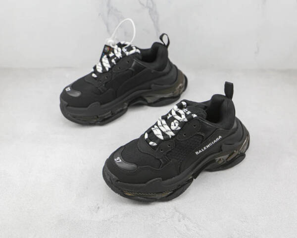 Balenciaga Triple S Black - Image 6