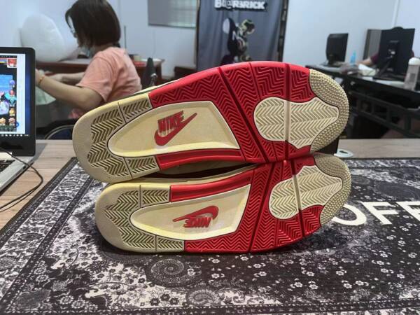 Nike Air Jordan 4 fire red - Image 5