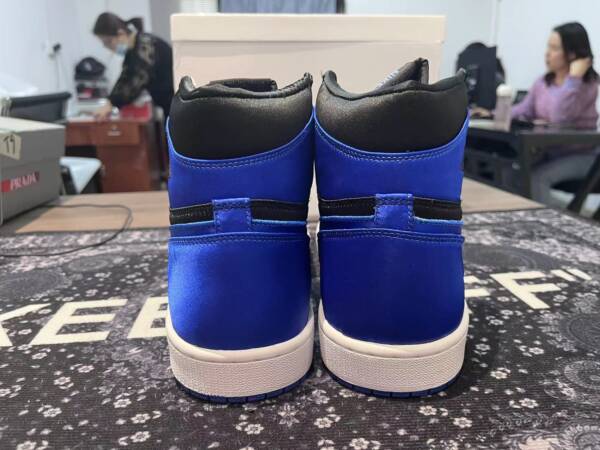 Nike Air Jordan 1 Retro Satin Royal - Image 8