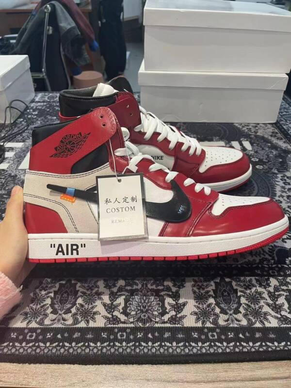 Off-White x Nike Air Jordan 1 - Image 2