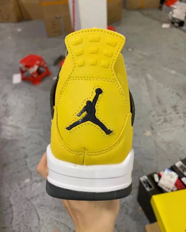 Air Jordan 4 Retro "Tour Yellow" - Image 5