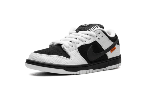 Nike SB Dunk Low TIGHTBOOTH - Image 4