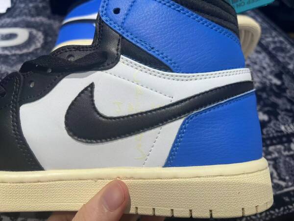 Nike Air Jordan 1 Retro High - Travis Scott - Image 7