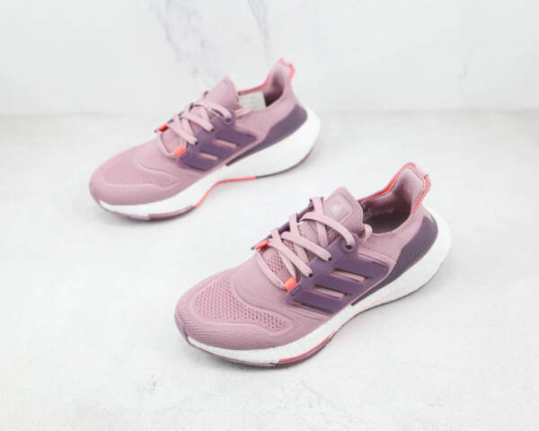 Adidas UltraBoost 22 Magic Mauve - Image 6