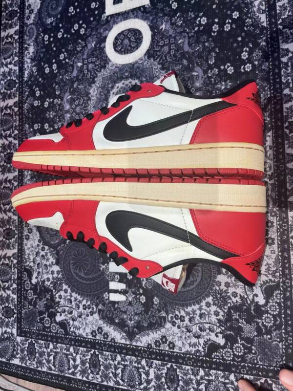 Nike Air Jordan 1 Retro Low "Chicago" - Image 9