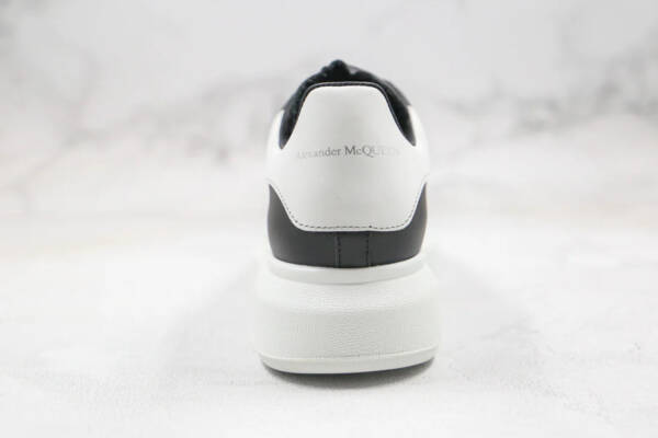 Alexander Mcqueen Oversized Black White - Image 4
