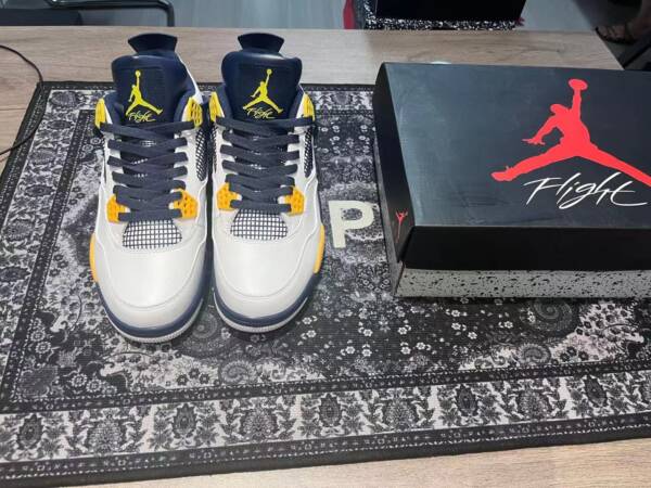 Nike Air Jordan 4 Retro Cal/Marquette - Image 2