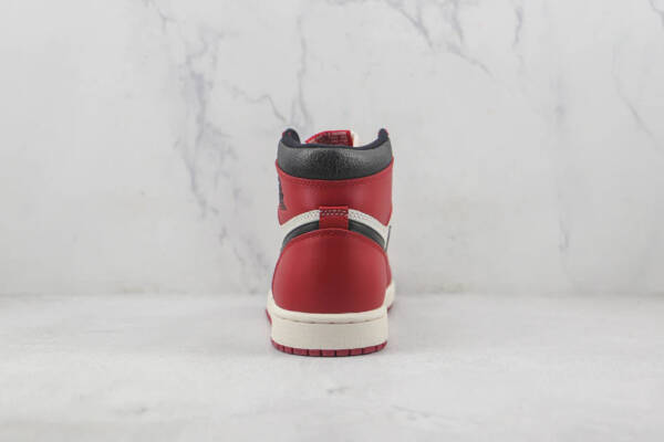 Jordan 1 Retro High Chicago Lost and Found - Image 4