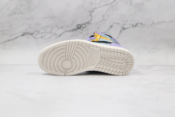 Jordan 1 High Switch Purple Pulse - Image 4