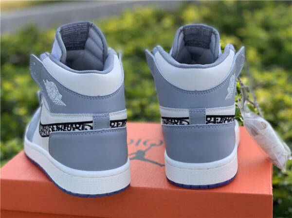 Nike Jordan 1 Retro High Dior - Image 4