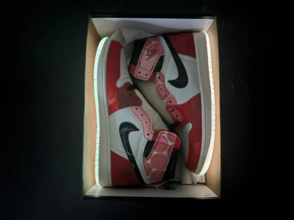 Jordan 1 High Spider Man Across The Spider Verse - Image 8