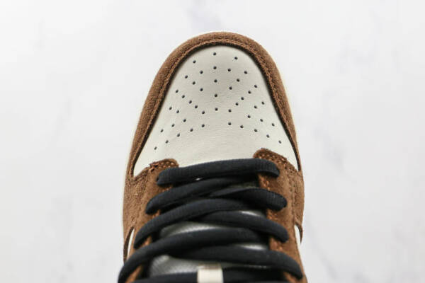 Nike SB Dunk Low White Black Trail End Brown - Image 3