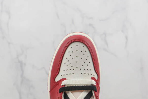 Jordan 1 Retro High Chicago Lost and Found - Image 3