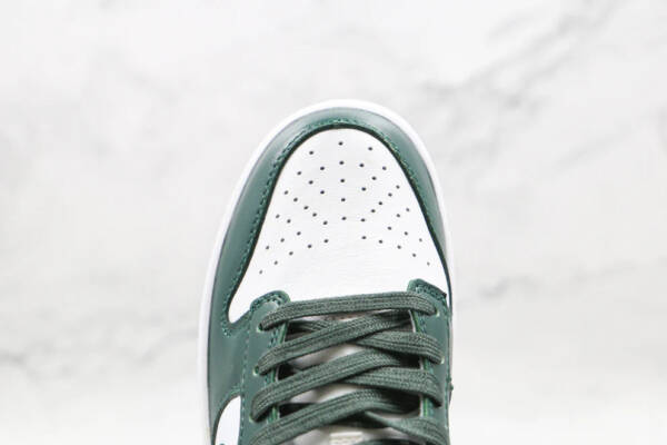 Nike Dunk Low Michigan State - Image 4