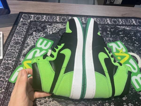 Nike Air Jordan 1 High - Image 5