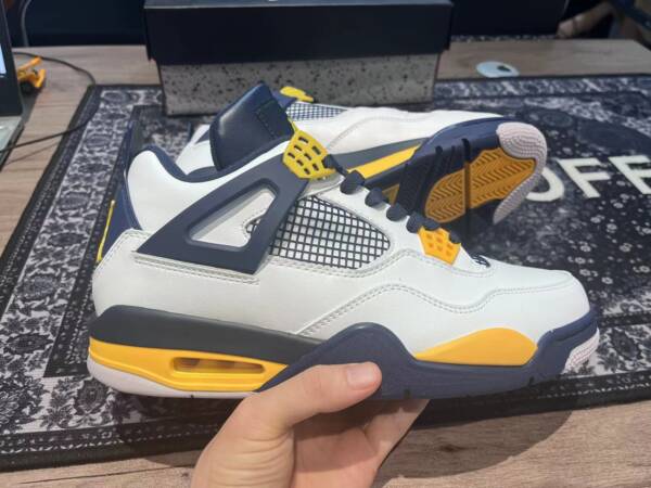 Nike Air Jordan 4 Retro Cal/Marquette - Image 6
