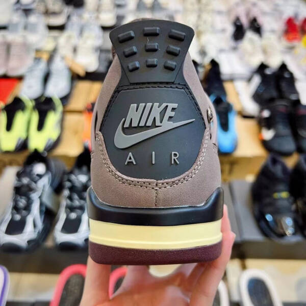 Nike Air Jordan 4 Retro - Image 6