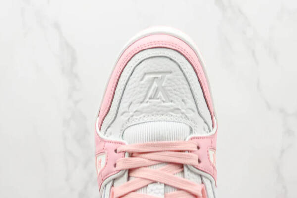 Louis Vuitton Trainer Pink Rose - Image 4