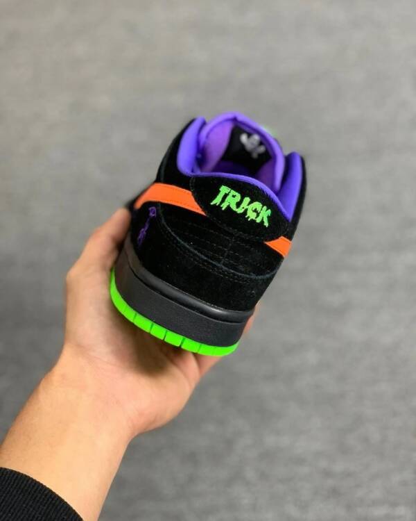 Nike SB Dunk Low Pro "Night of Mischief" - Image 3
