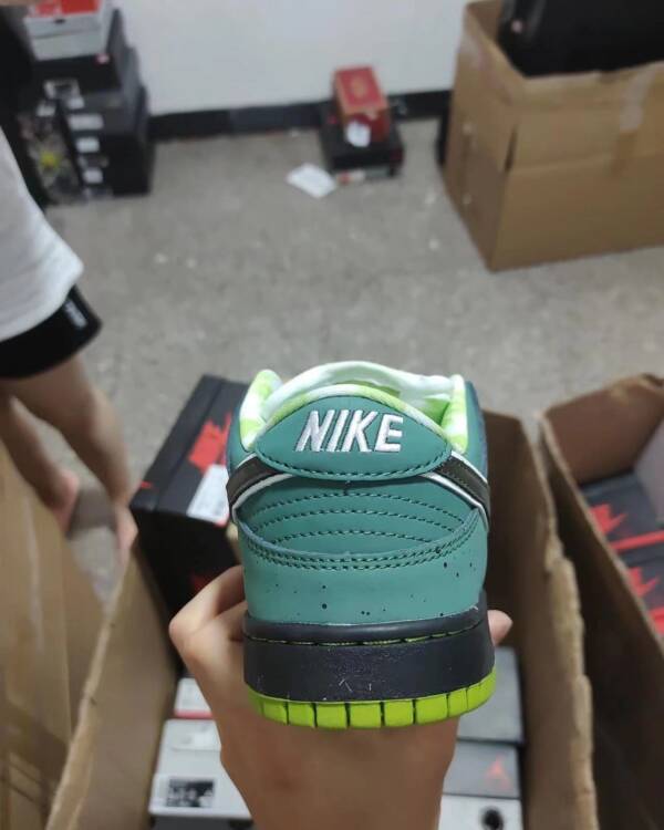 Concepts x Nike SB Dunk Low Green Lobster - Image 7