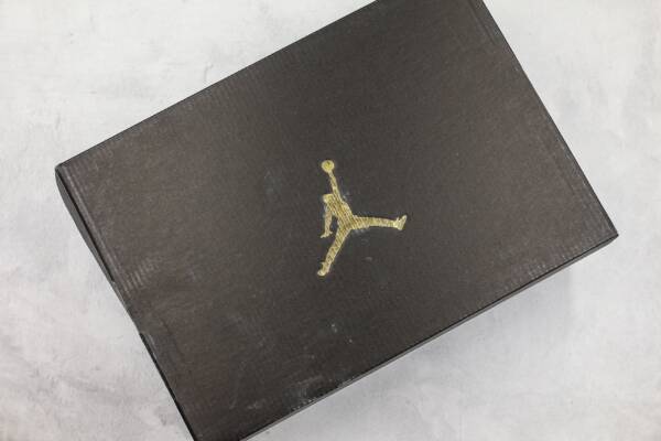 Air Jordan 1 Mid Lakers - Image 15