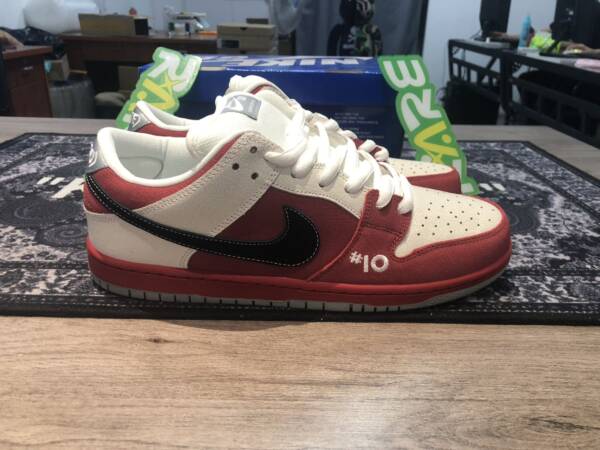 Nike Dunk SB "Roller Derby" - Image 9