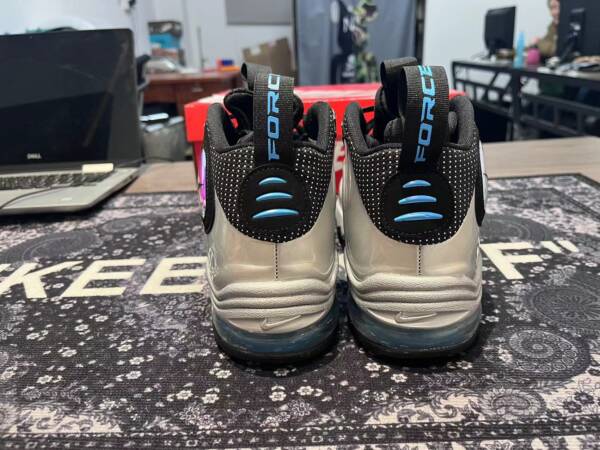 Nike Total Air Foamposite Max Metallic Silver - Image 2