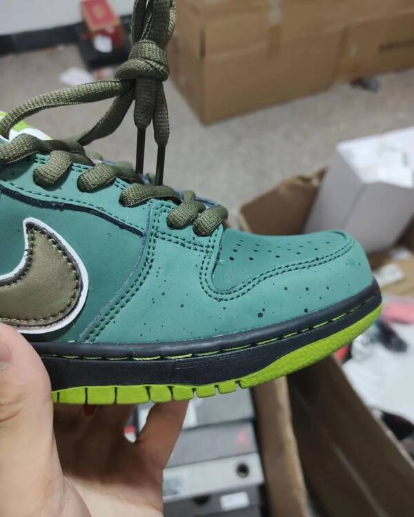 Concepts x Nike SB Dunk Low Green Lobster - Image 6