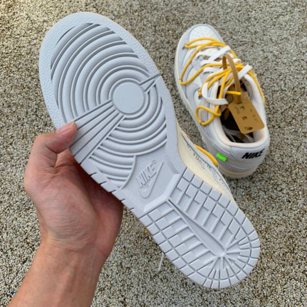 Off-White x Dunk Low light gray - Image 4