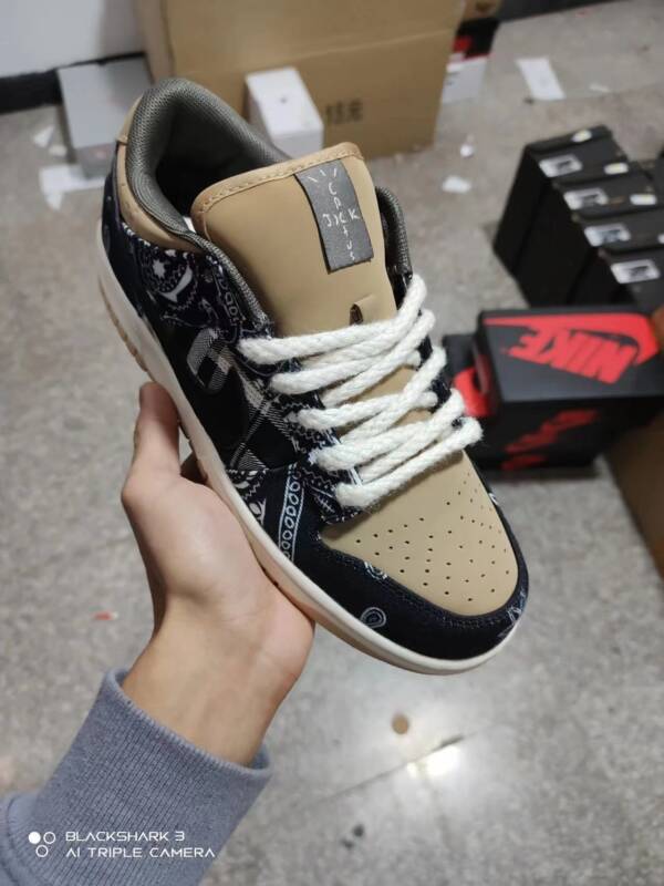 SB Dunk Low "Jackboys" - Image 3